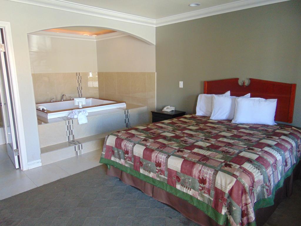 West Coast Inn Santa Ana Bagian luar foto