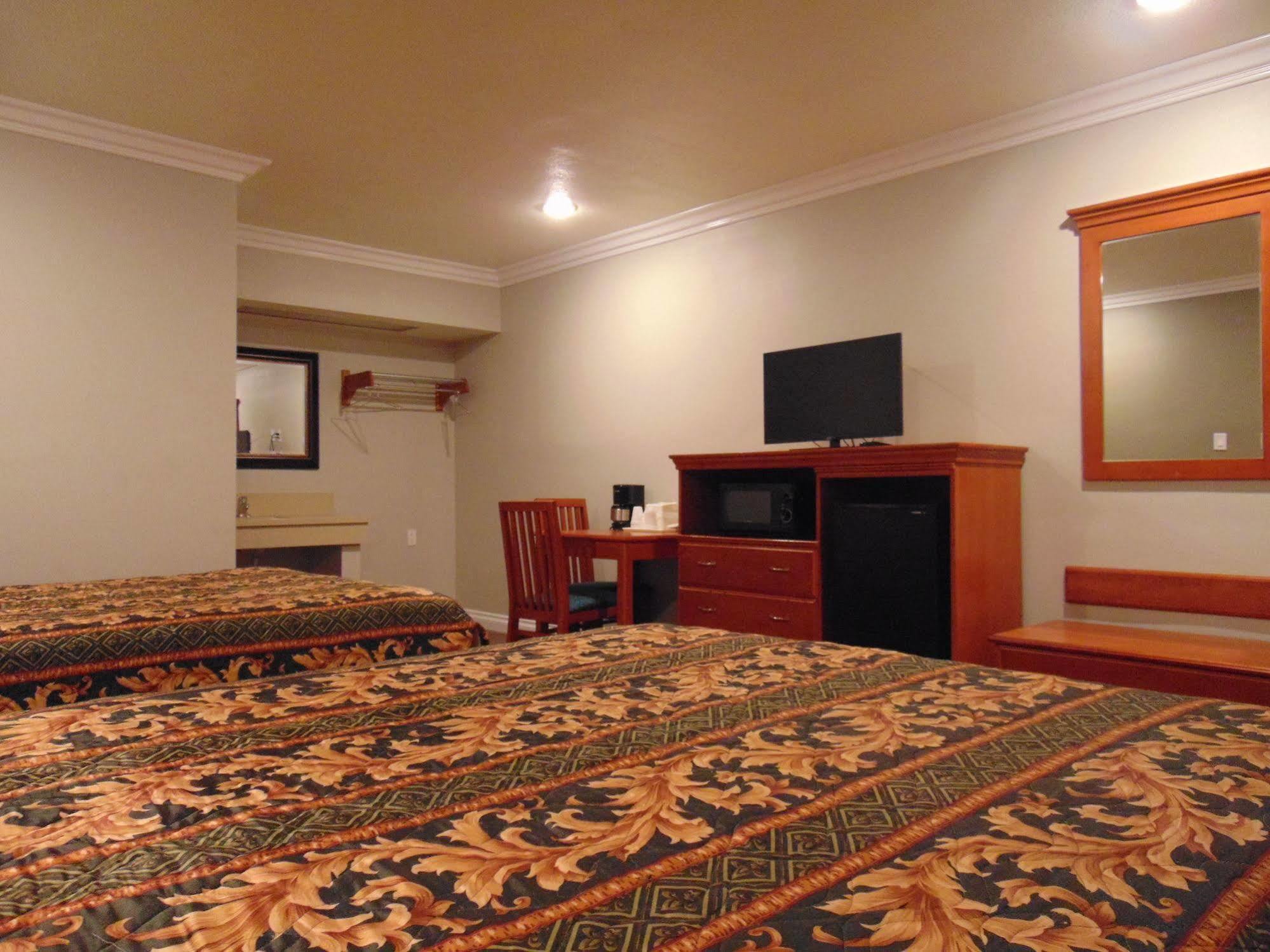 West Coast Inn Santa Ana Bagian luar foto